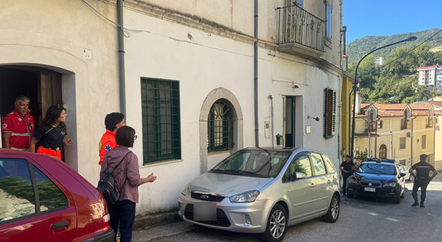 Uccide la madre soffocandola nel sonno, la tragedia nel Salernitano