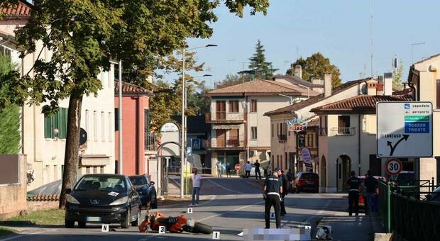 Treviso: auto contro moto in via Callalta, un morto. La polizia locale chiude il traffico, lunghe code tra Selvana e Silea