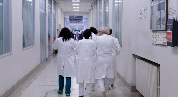 Sanit&agrave;, fuga dei medici dagli ospedali e dal 118: &laquo;&Egrave; boom di dimissioni&raquo;