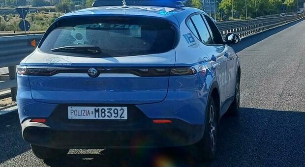 Assalto a portavalori sulla A14 a Foggia: autostrada bloccata e mezzi in fiamme