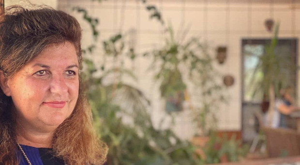 Alessandra Moneti, morta dopo un malore a 60 anni la giornalista dell'Ansa. Lollobrigida: &laquo;Profondo dolore&raquo;