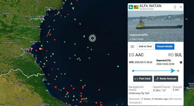  Bulgaria, due navi attaccate dai droni nel Mar Nero: una è affondata, l'equipaggio è disperso. Il premier: «Violate norme marittime» 