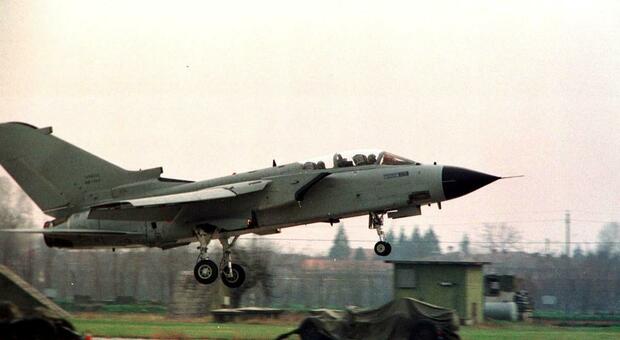Nato, l'Italia protagonista dell'esercitazione nucleare Steadfast Noon: coinvolte le basi di Ghedi e Aviano