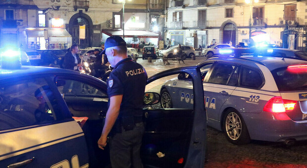  Napoli, fuga da brividi sul raccordo Vomero-Pianura: in auto c'era il fratello del babyras ucciso e dato alle fiamme 
