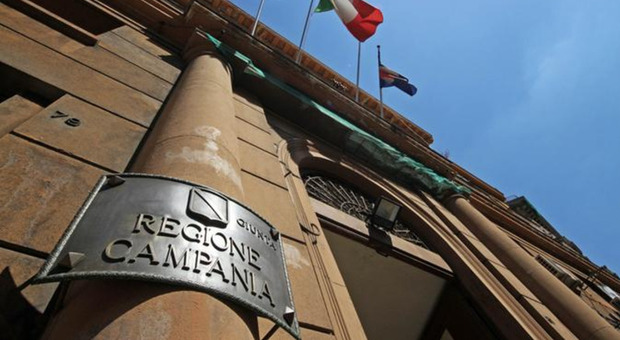  Regione, sostegno psicologico gratuito ai minori. Il governatore Fico: «Così offriamo aiuti concreti ai giovani» 