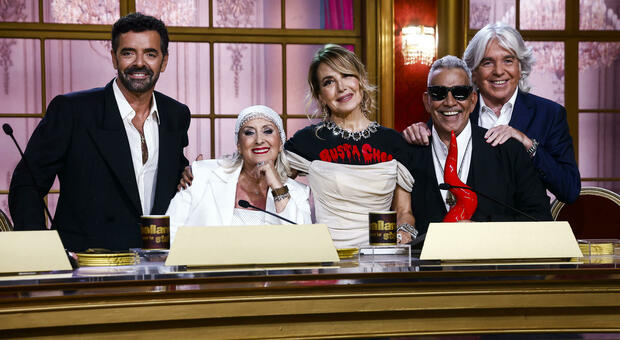 Ballando con le Stelle, la giuria senza Selvaggia Lucarelli: Barbara D'Urso nuova cattiva (suo malgrado), Matano cerca i fischi e Zazzaroni sparisce