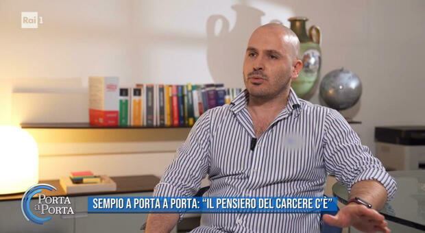 Garlasco, per Sempio &egrave; la settimana cruciale. Cosa succede il 18 ottobre, la scelta dei Poggi e la strategia dei suoi legali: &laquo;Giochiamo duro&raquo;