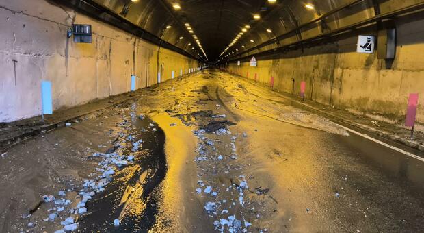  Costiera, smottamenti e strade chiuse. I sindaci delle zone colpite: «Serve un piano straordinario» 