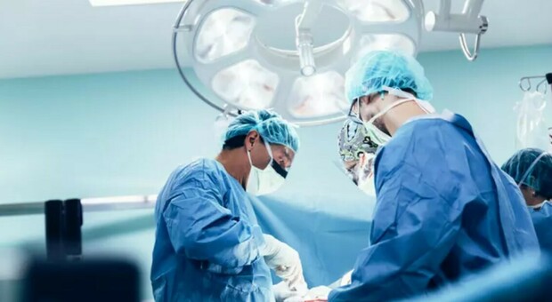 Caos chirurghi in Italia, la Campania tra le regioni più virtuose: nel 2026 occupati quasi tutti i posti in chirurgia generale