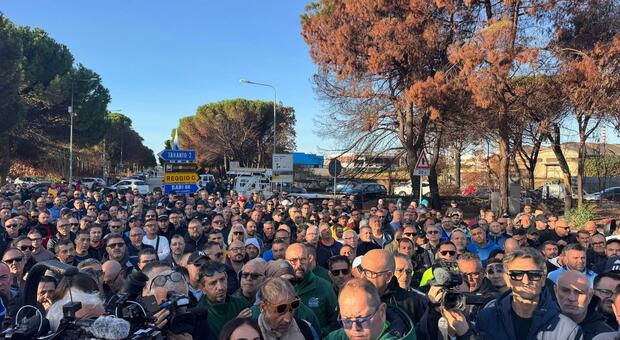 Ex Ilva Taranto: sbloccati subito i varchi Eni, stasera termina lo sciopero