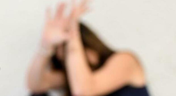  Pompei, minacce e aggressioni nei confronti dell'ex compagno: arrestato dopo la denuncia della donna 