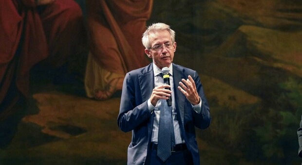  Napoli, il sindaco Manfredi: «Conte o Schlein alle primarie? Da sindaco mi spenderò per vincere le elezioni» 