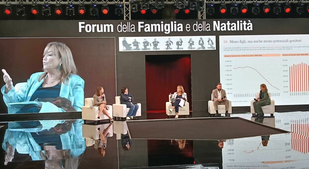  A Napoli il Forum della Famiglia e della Natalità in occasione di TuttoSposi: dibattito su lavoro, welfare e casa 