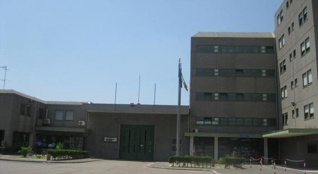  Caserta, violenze sulla figlia: padre-orco arrestato dopo una condanna a 11 anni 