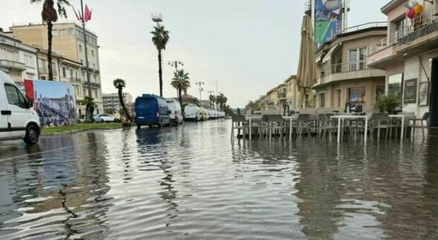 Meteo Giuliacci: &laquo;Da oggi arriva il maltempo, 6 giorni di piogge&raquo;. Rischio nubifragi e allerta meteo gialla e arancione, ecco dove