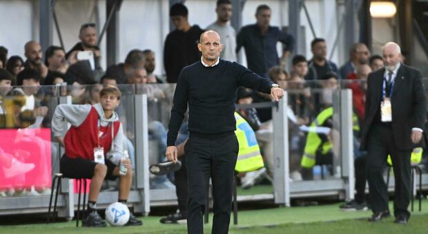 Napoli, Massimiliano Allegri non ha preso parte alla seduta di allenamento: stato influenzale per l'allenatore