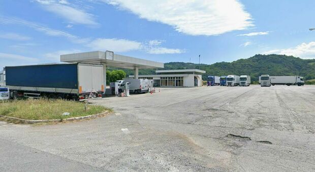  Cesena-Avellino, morto agente della Digos che scortava i tifosi in trasferta: è stato investito 