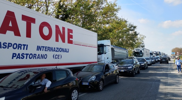 Gli autotrasportatori campani al Mattino: &laquo;Per ora non c'&egrave; accordo, lo sciopero continuer&agrave; fino al 27 ottobre&raquo;