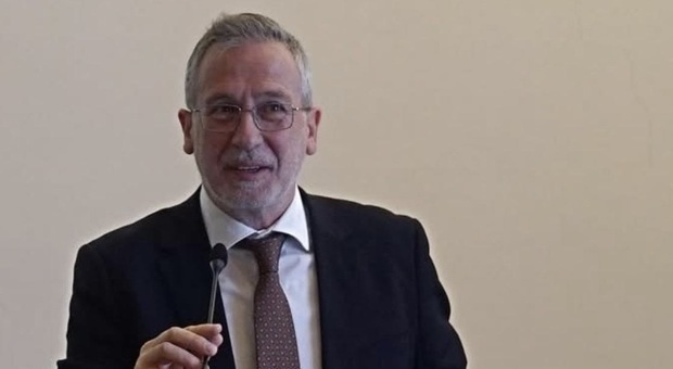 Florindo (Ingv): &laquo;Tirreno meridionale, scosse di stanotte generate dalla placca ionica che scende sotto l&rsquo;arco calabro&raquo;