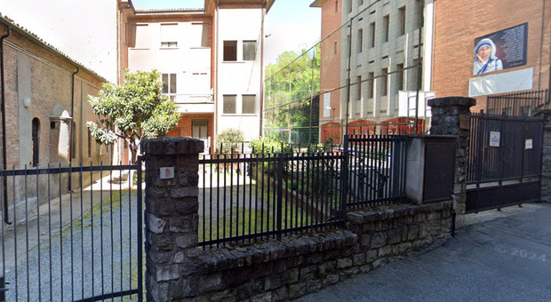 Tortona, bimba di 3 anni trovata morta in casa: arrestata la madre. La battaglia per l'affidamento