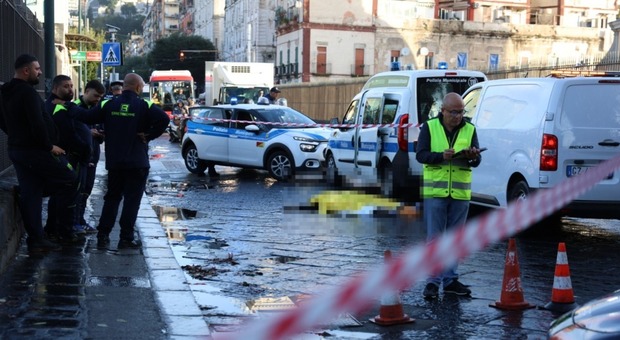  Napoli, investito e ucciso sul Ponte della Sanità: trovato e arrestato dalla polizia il motociclista ritenuto responsabile 