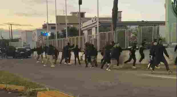 Puteolana-Portici, tifoso ridotto in fin di vita dagli ultras: si stringe il cerchio intorno all'aggressore| Video 