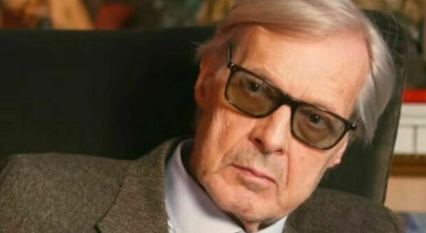  Sgarbi ricoverato, è uscito dalla terapia intensiva. I medici: «Lieve miglioramento, ma resta la tracheostomia» 