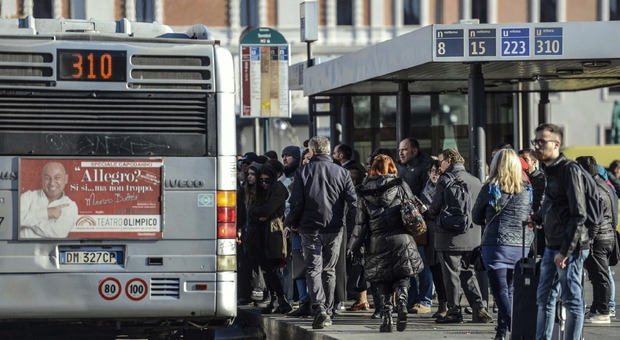  Sciopero dei trasporti di venerdì 30 ottobre precettato, i sindacati: «Confermiamo la protesta» 