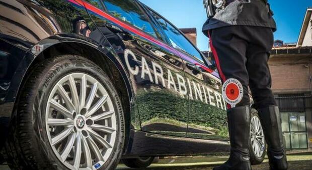  Giugliano, lite a causa di un incidente stradale a Licola: 37enne colpito al petto con un oggetto appuntito, è ricoverato in prognosi riservata 