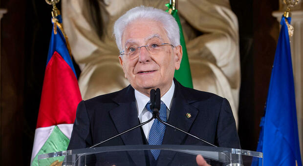 Mattarella contro i no vax: &laquo;Fake news distruttive, non avvelenate l&rsquo;opinione pubblica&raquo;