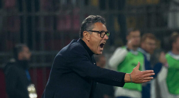 Monza-Napoli 1-4, Landucci: «Critiche? L'unico modo per zittirle è vincere le partite. Con questo spirito faremo bene» 