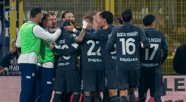  Monza-Napoli 1-4, la personalità di una macchina da gol: poker con Hojlund, Politano, Rafa Marin e De Bruyne 
