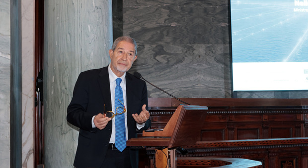  Decreto Campi Flegrei, il sindaco di Pozzuoli attacca: «Fuori tempo massimo». Musumeci: «È la natura a decidere, non la politica» 