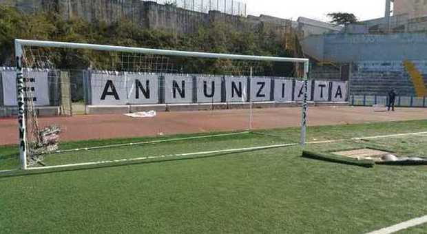 Savoia-Juve Stabia 1-3, stadio vandalizzato e tafferugli tra tifosi e polizia