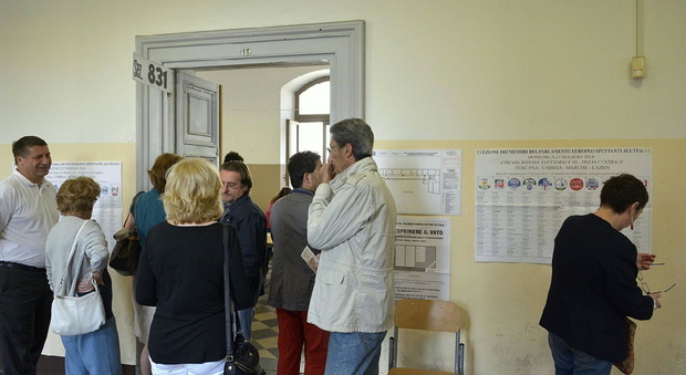 Elezioni Roma, spariti tutti i voti di Talenti: il caso finisce in Procura