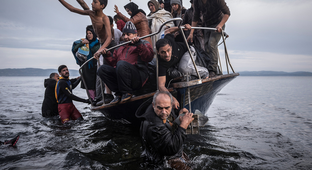Quaranta giorni con i migranti in fuga verso l'Europa: il servizio del NYT vale il Pulitzer