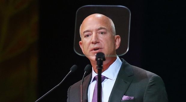 Jeff Bezos, in beneficenza il patrimonio da 124 milardi di dollari: ecco a chi lo donerà