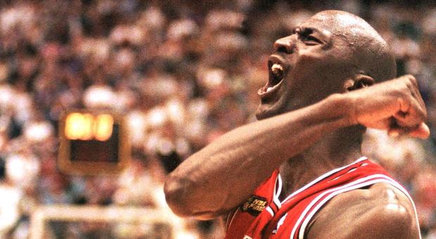 Michael Jordan, tra tv e leggenda. E quella volta che ruppe un tabellone a Trieste