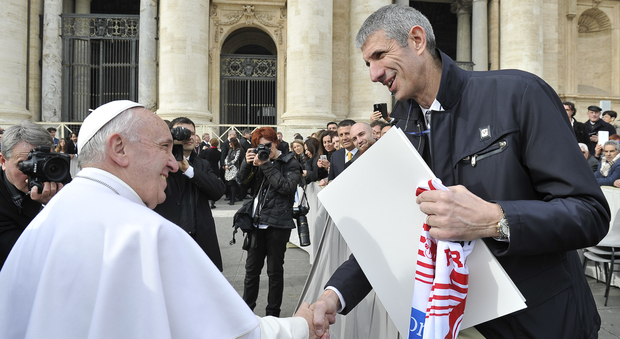 Papa Francesco con Ario Costa, foto gentilmente concessa da L'Osservatore Romano