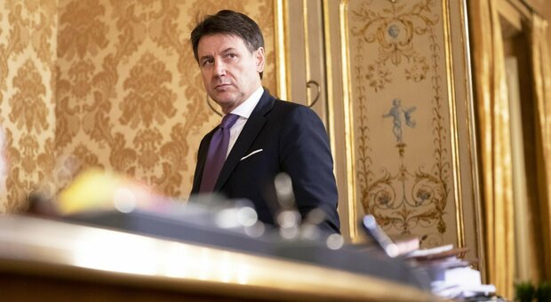 Governo, resa di Conte: ter con Renzi, Pd e M5S spingono il premier
