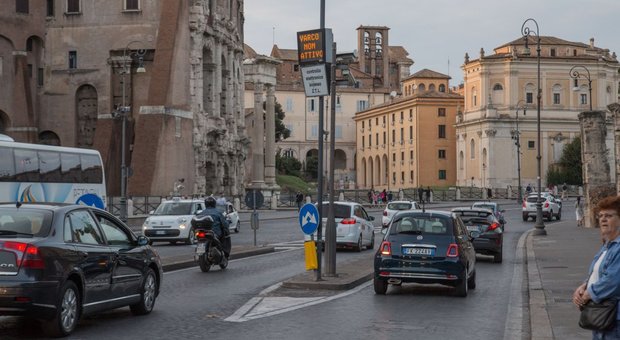 Roma, la Ztl si allunga: centro chiuso due ore in più