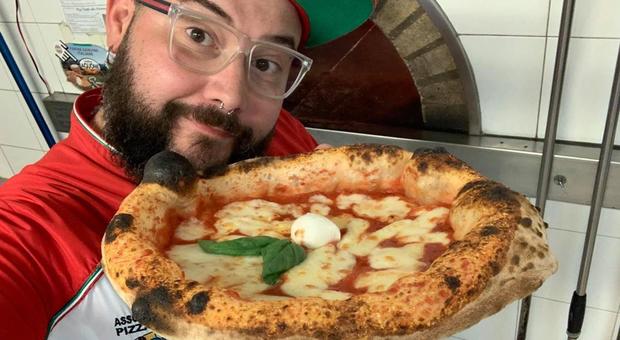 Marinara contemporanea di Dennis tra le dieci pizze più buone al mondo