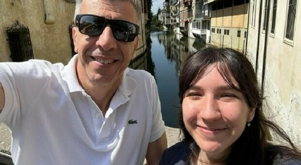 Gino Cecchettin, la foto con la figlia Giulia e la dedica sui social: «Il tuo 22esimo compleanno con papi»