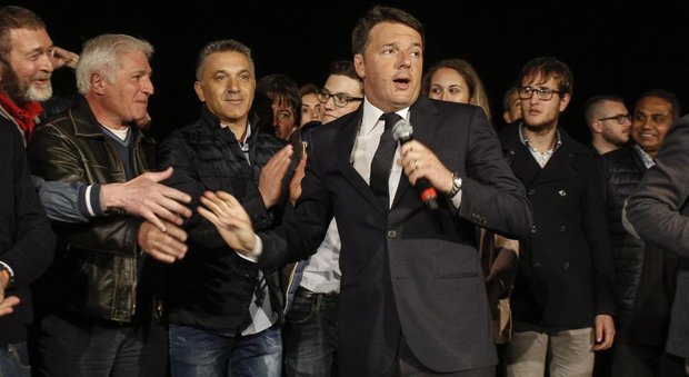 Renzi vince le primarie pd: 70.1%, Orlando19,5, Emiliano 10,49. Affluenza di quasi 2 milioni
