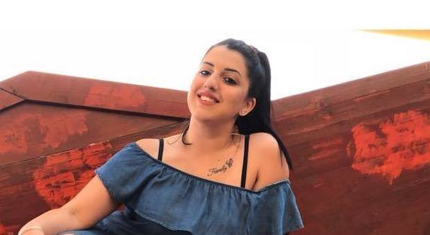 Maria Chiara muore a 21 anni dopo la rinoplastica: era il regalo per il suo compleanno