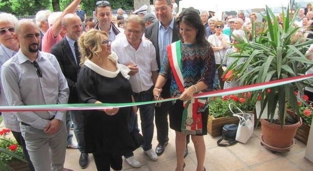 L'inaugurazione della sede dell'Associazione antidroga volontari Pesaro a Pian Mauro