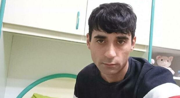 Marco Ferrazzano, disabile suicida a 29 anni: era vittima di bullismo, sei indagati per la morte