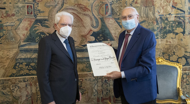 Pippo Baudo nominato Cavaliere di Gran Croce: «Mattarella è unico: ha salvato l'Italia nei momenti drammatici della pandemia»