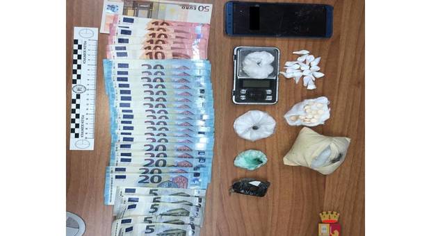 Spaccio di cocaina via Messenger, arrestato un 25enne