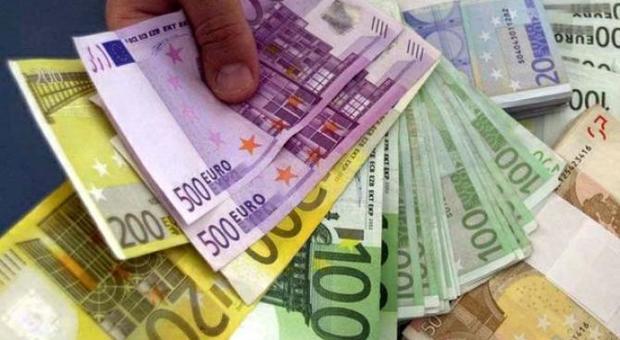 Caffè con una falsa banconota da 50 euro: denunciato ragazzo di 24 anni
